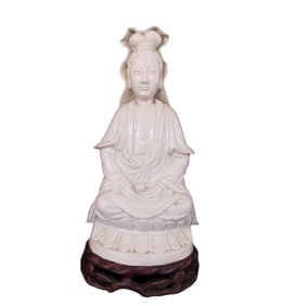 Early Qing Dynasty Chinese Blanc De Chine POrcelain Kwan Yin Goddess