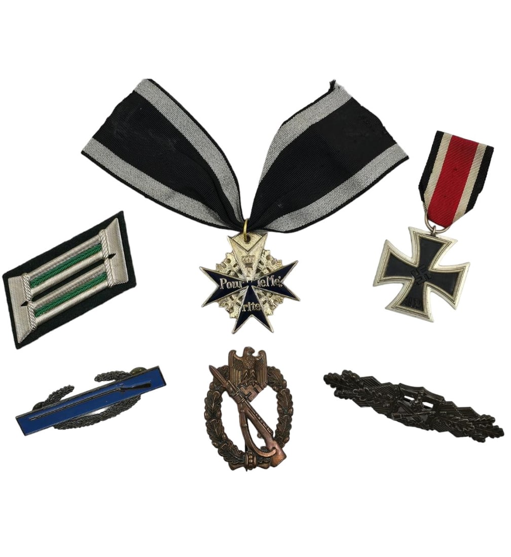 A Group Of WWII German & U.S. Medals And Pins (6 Pieces) (1 of 14)