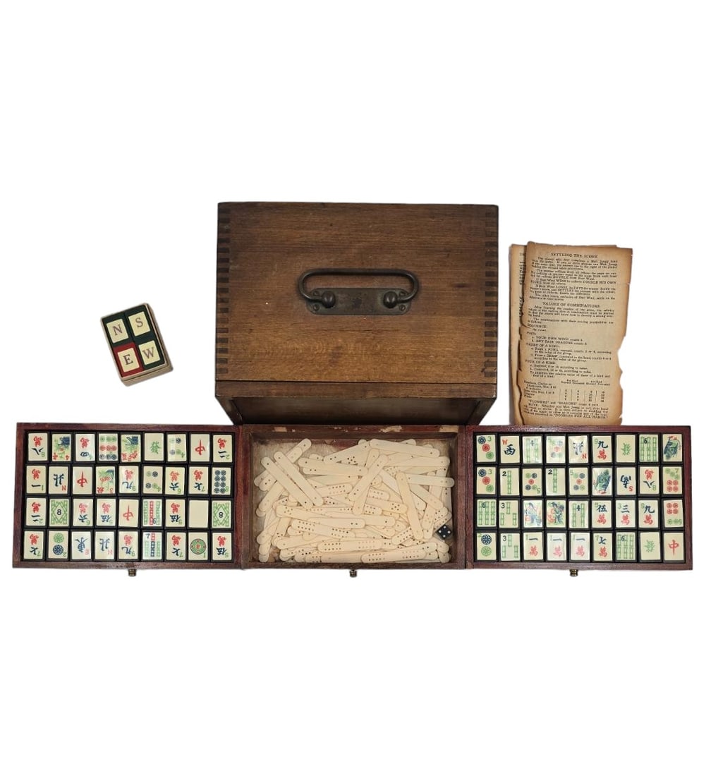 A Vintage Chinese Majong Game 144 Tiles (1 of 13)