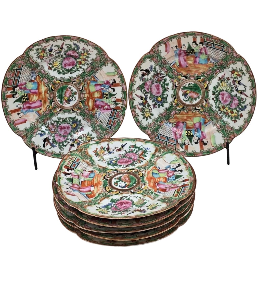 Lot Of 7 Antique Chinese Rose Medallion Plates ( 2 Does Have Some Small Chips See Pic) (1 of 10)