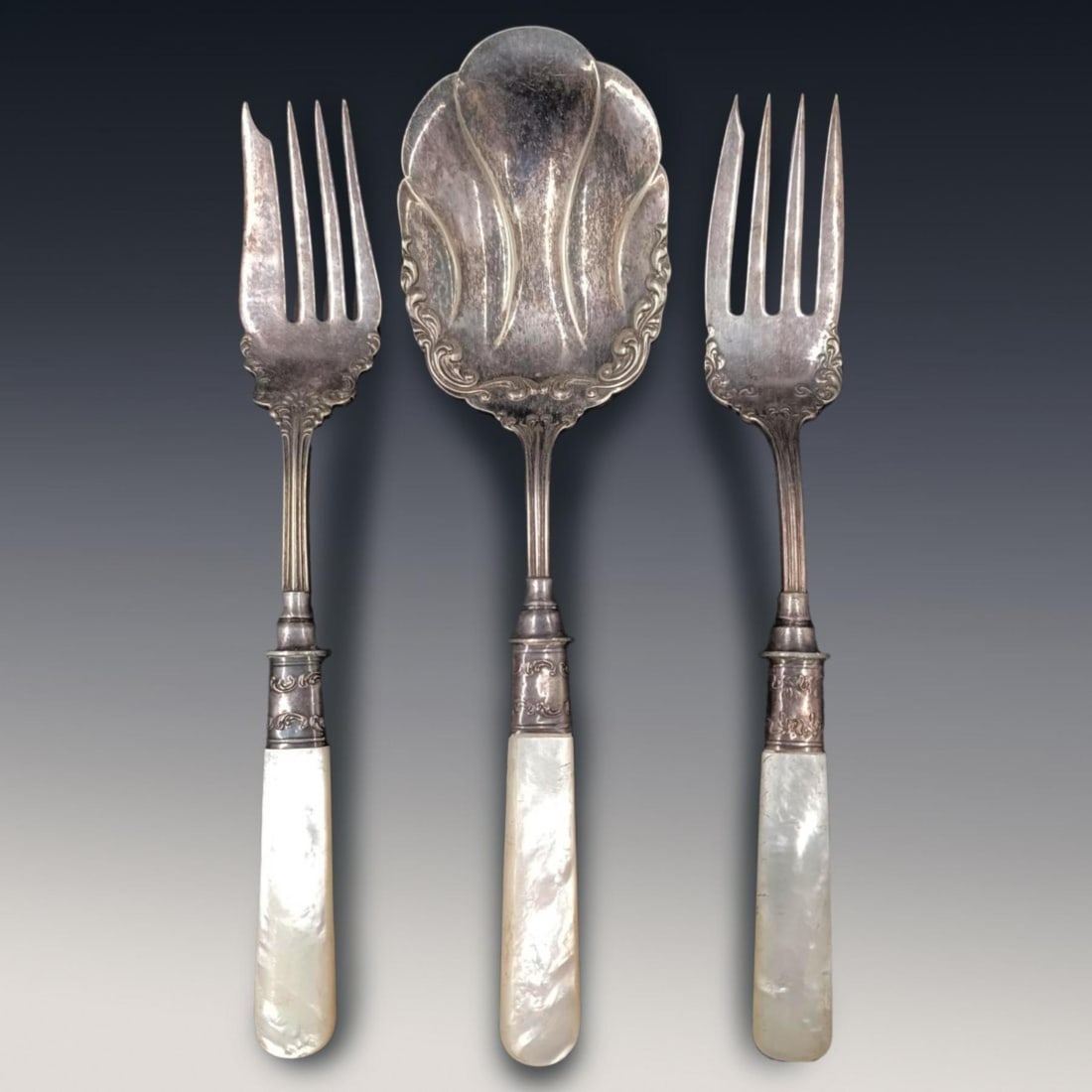 3-Piece Sterling Silver Serving Utensils With Mother Of Pearl Handles (1 of 10)