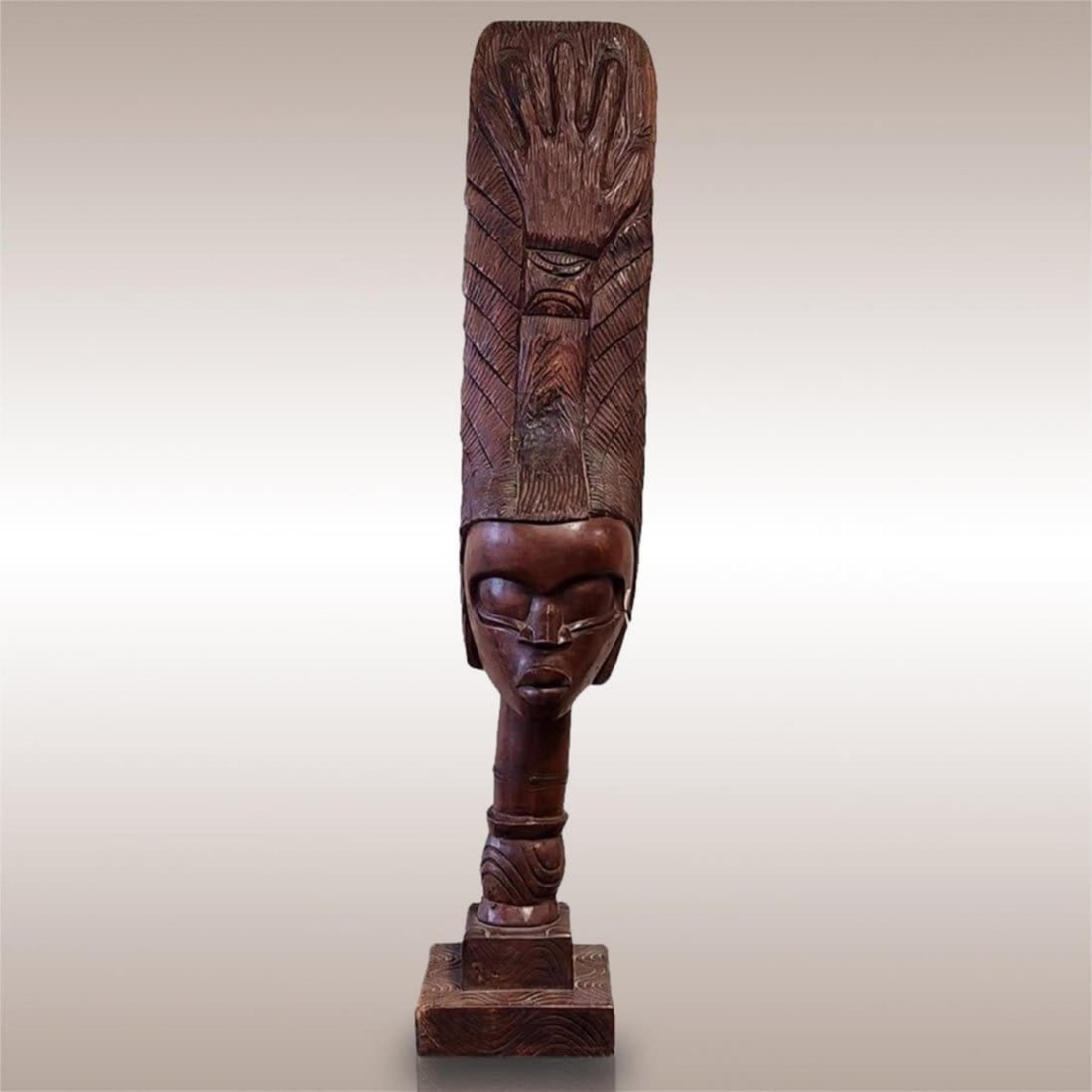A Large And Fine Hand Carved Head Bust Of An African Lady (1 of 11)