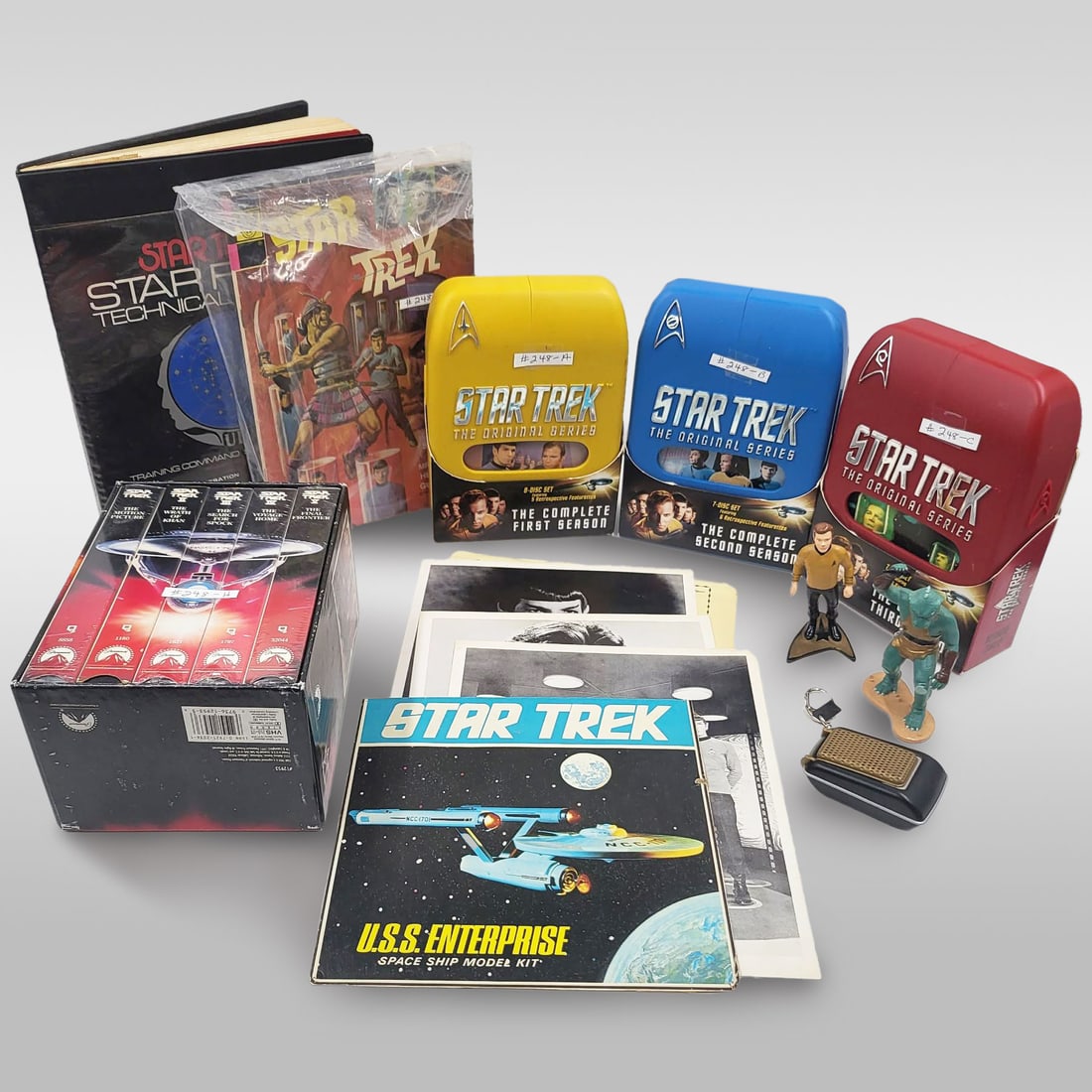 Star Trek Collector's Lot Of VHS & DVD Box Sets, Books, & Memorabilia (1 of 13)