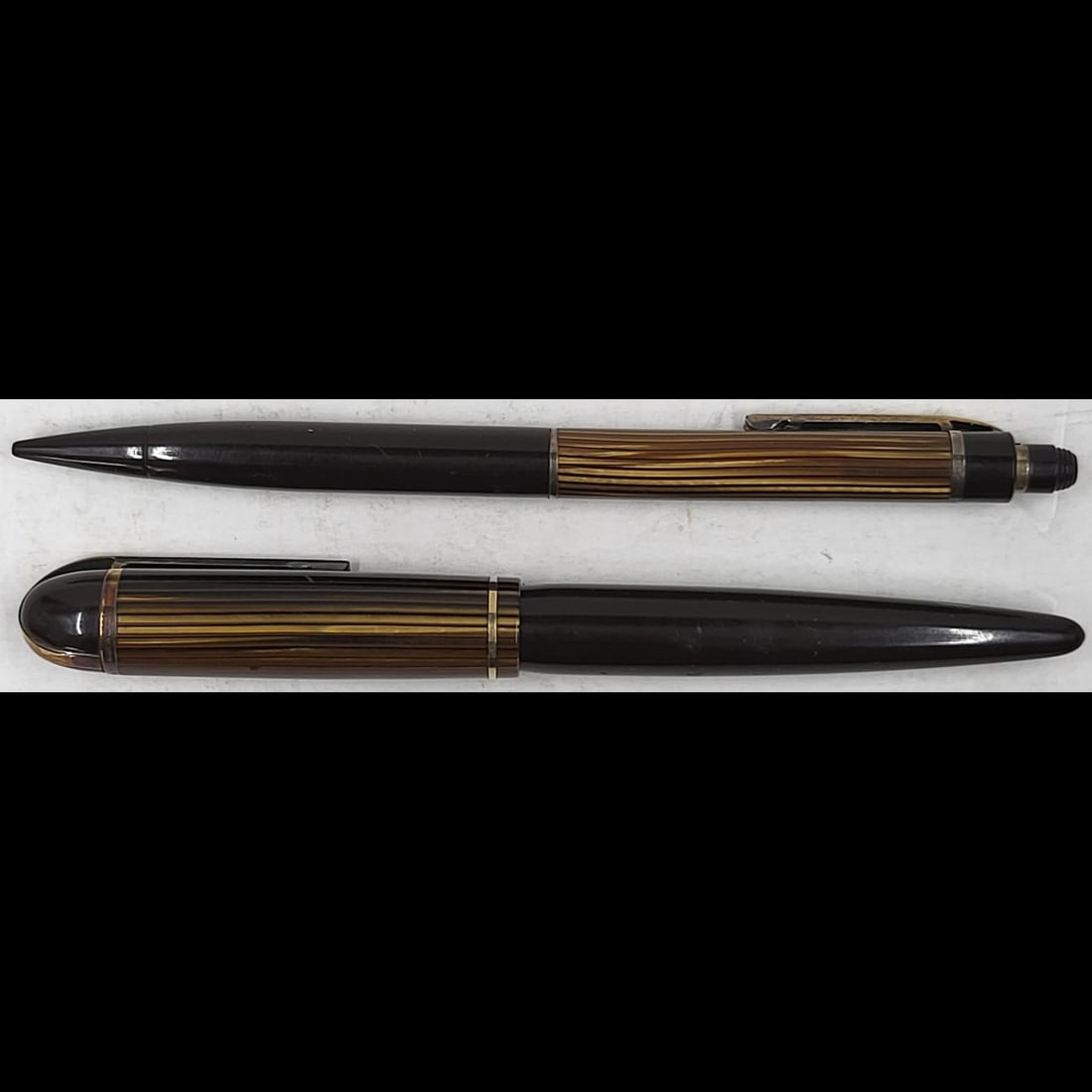 Rare EVERSHARP Skyline Executive Fountain Pen & Matching Repeater Pencil, Circa 1942 (1 of 9)