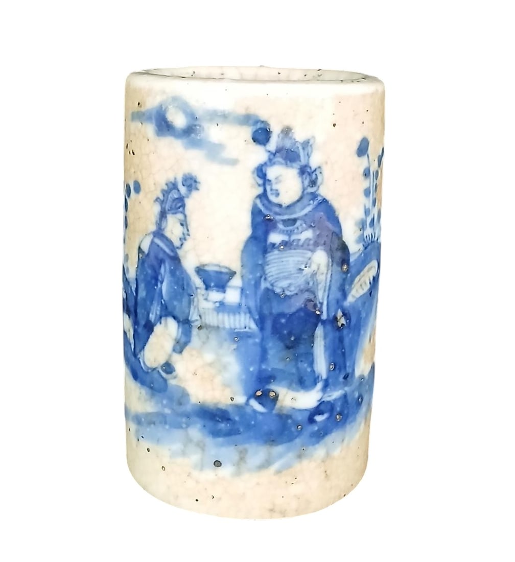 A 19th C Chinese Blue And White Crackle Glaze Prush Pot (1 of 11)