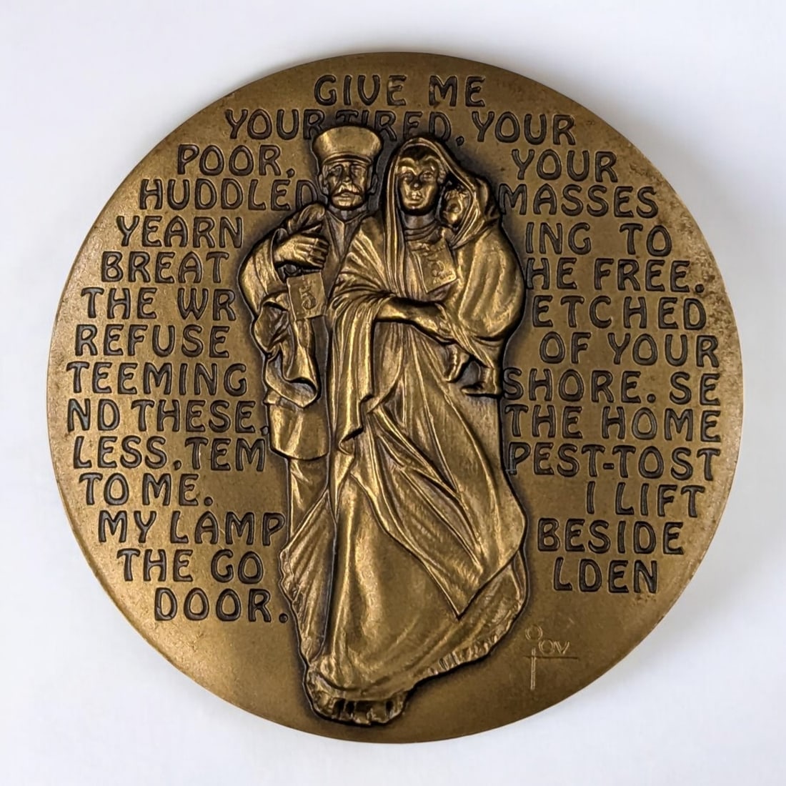 A Vintage 1986 Bronze "Lady Liberty" Calendar Medal By Maco: A Vintage 1986 Bronze "Lady Liberty" Calendar Medal By Maco. Measures approx. 3" in diameter. Please copy and paste the URL link below to review our Terms and Conditions for bidding, payment,