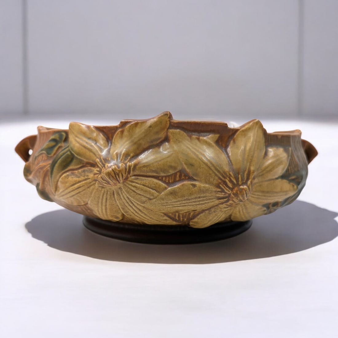 Large Vintage Roseville Pottery Clematis Two-Handled Bowl (1 of 9)