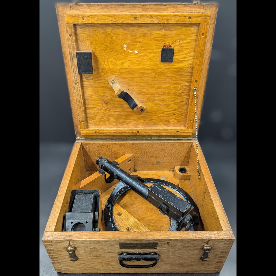 Vintage US Navy WWII Telescopic Alidade, MK2, In Original Wooden Box With Serial Number (1 of 12)