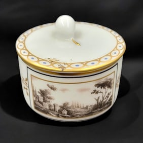 Richard Ginori Hand Painted Lidded Trinket Box
