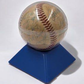 Vintage Signed American League Baseball With Multiple Signatures