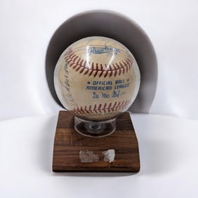 Vintage Signed American League Baseball With Multiple Signatures