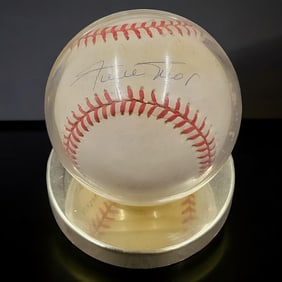 Willie Mays Signed National League Rawlings Baseball