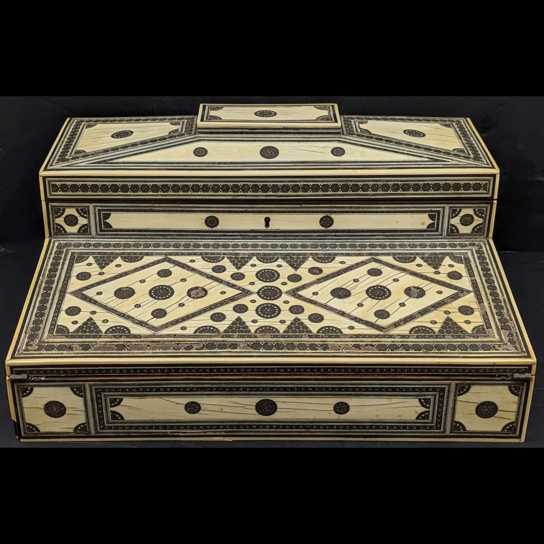 A Fine 19th Anglo-Indian Inlaid Rosewood Travel Writing Desk / Writing Slope With Mosaic Design (1 of 17)
