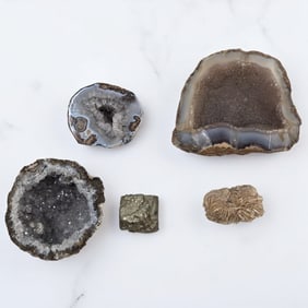 Lot Of 5 Cut Geodes And Stones / Minerals, Various Sizes