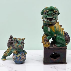 Pair Of Vintage Foo Dogs, Chinese Famille Verte Porcelain Foo Dog And Japanese Kutani