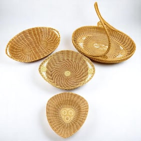 Lot Of Native American Shasta Tribe Woven Pine Cone Baskets, 4 Pieces