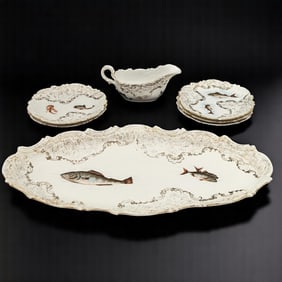 Lot Of 7 Victorian Style Porcelain Dish Set, Decorated With Hand Painted Fish / Crawfish And Gilt