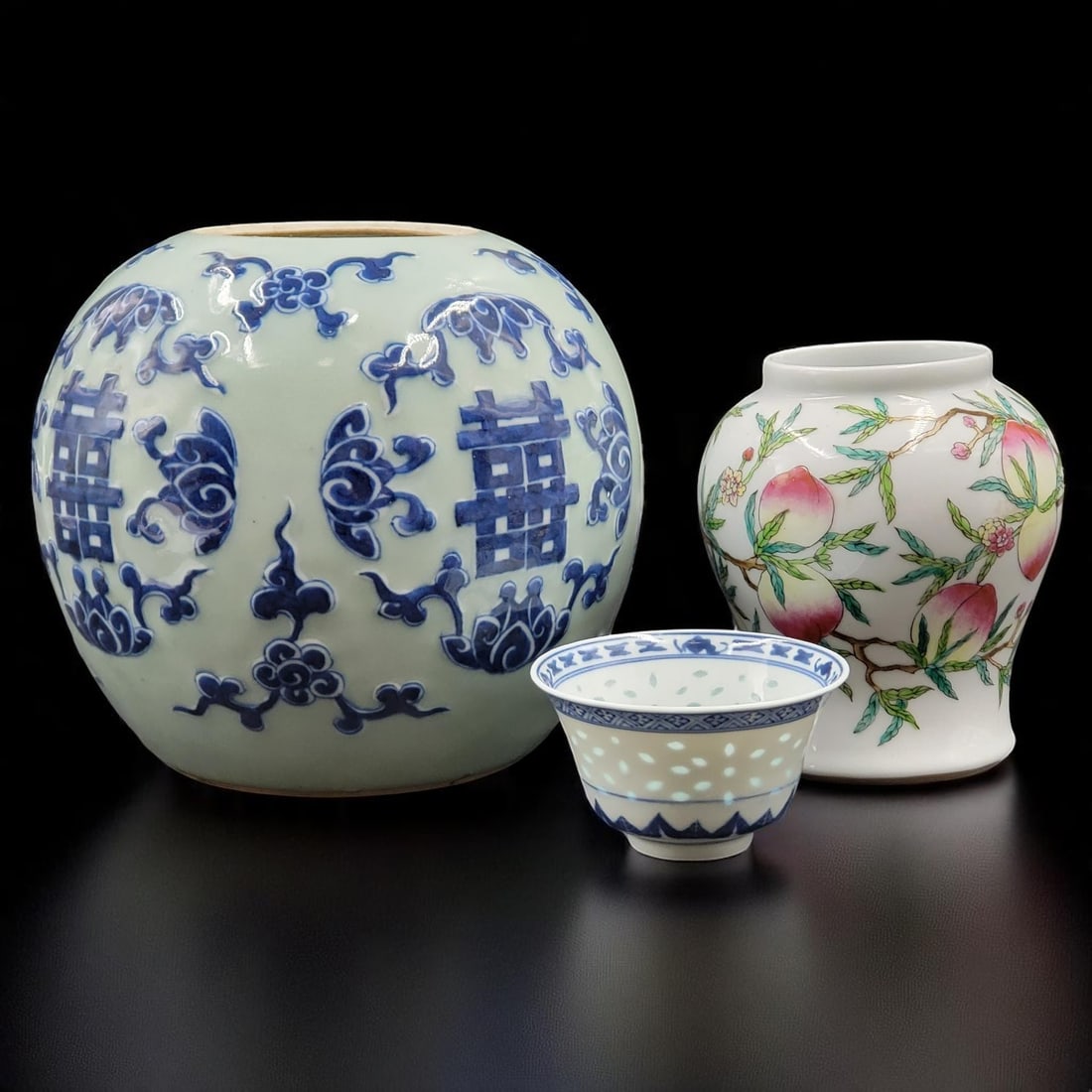 Lot Of 3 Chinese Vases: Famille Rose W/ Six Character Mark, An Unlidded Pot, & Rice Bowl (1 of 14)