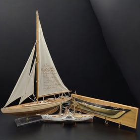 Lot Of Fine Vintage Model Boats & Wall Hanging, 3 Pieces