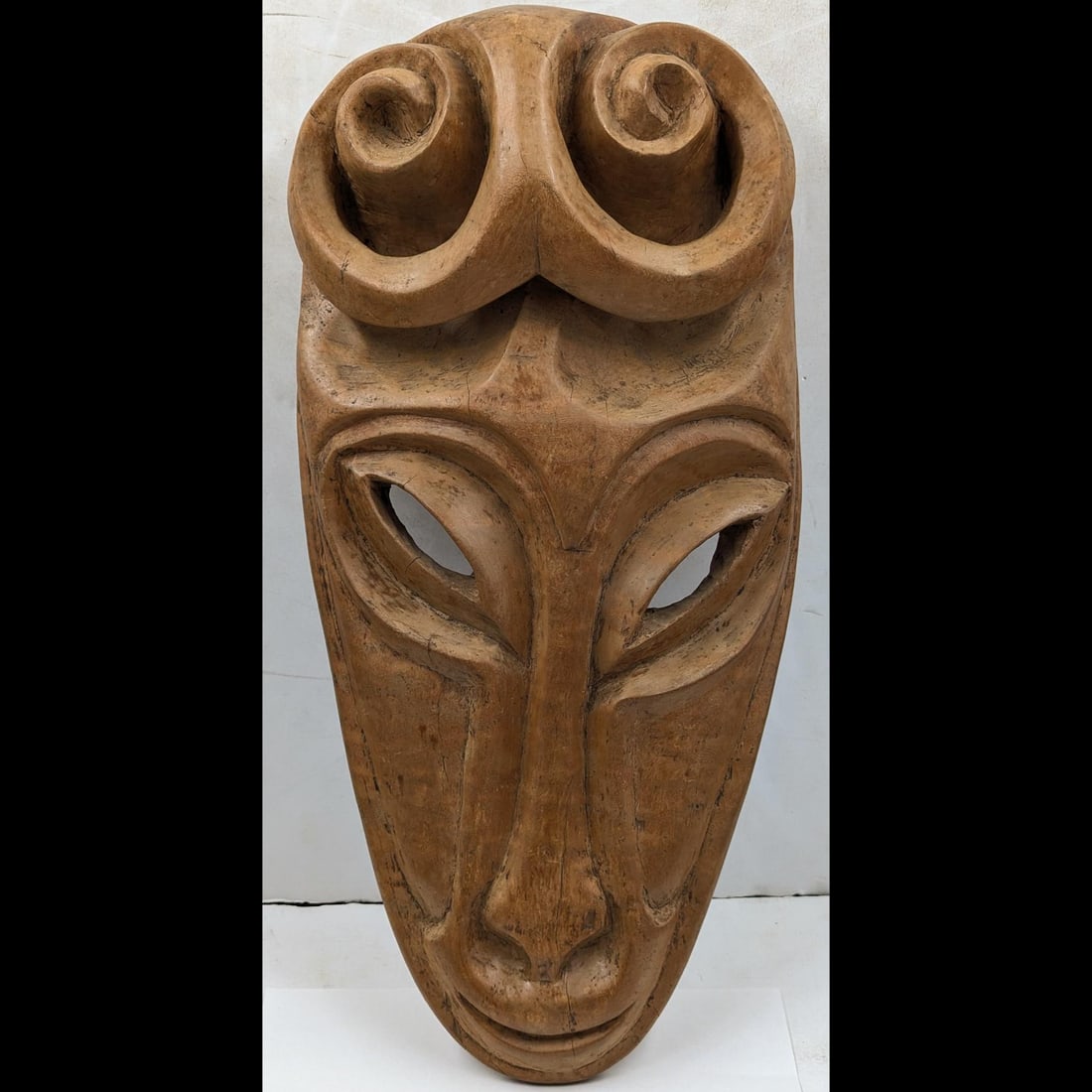 Large African Contemporary Art Hand Carved Wooden Antelope Mask (1 of 13)