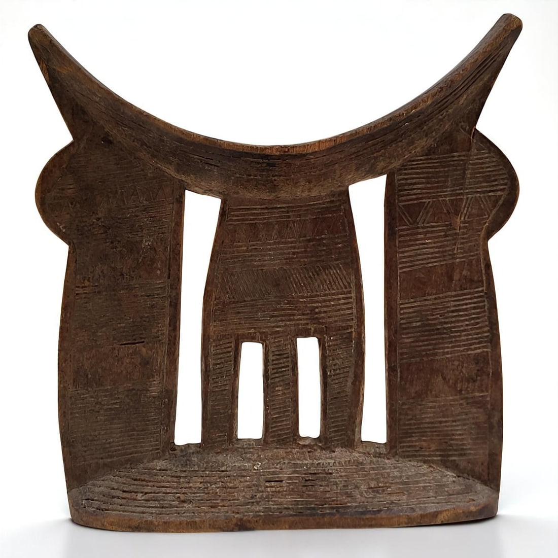 African Ethiopian Hand Carved Wooden Neck Rest: African Ethiopian Hand Carved Wooden Neck Rest. Measures approximately 7" x 7-1/4" Please copy and paste the URL link below to review our Terms and Conditions for bidding, payment, shipping