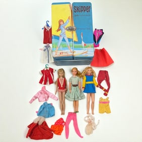 Vintage Mattel Skipper Case With Three Skipper Dolls And Assorted Clothing