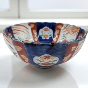 A Fine 19th Century Japanese Imari Bowl
