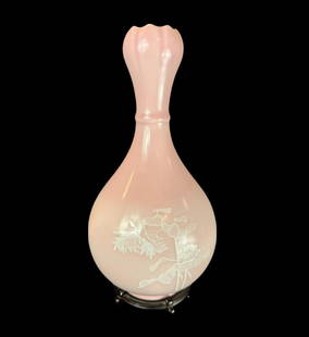 A Fine Chinese Jing de Zhen Porcelain Rose Colored Garlic Mouth Bulbous Vase 1950-60: Chinese Jing de Zhen porcelain rose colored garlic mouth bulbous vase. Absolute perfection of design and relief work. Circa 1950-1960. Measure 12" tall. Please READ & REVIEW our Terms and Conditions b