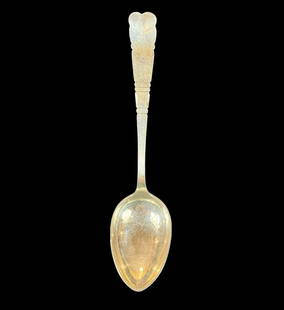 Large Sterling Silver Serving Spoon, Hallmarked Fully, 110 grams: ***DUE TO THIS LOT BEING SILVER IT MUST BE PAID VIA BANK WIRE TRANSFER OR CERTIFIED CHECK.*** Large Sterling Silver Serving Spoon, Hallmarked Fully, 110 grams, Excellent Condition. Please READ &