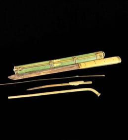 Antique Tibetan Traveling Knife Set Wrapped In Shagreen Eel Or Shark Skin, Circa 1800-50