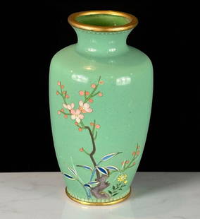 A Fine RARE Antique Wire And Wireless Diminutive Japanese Cloisonne Vase: Exceedingly rare diminutive Japanese cloisonné vase wire and wireless design. Perfect condition. Measures 3.75" tall. Please READ & REVIEW our Terms and Conditions before bidding, payment, shipping a