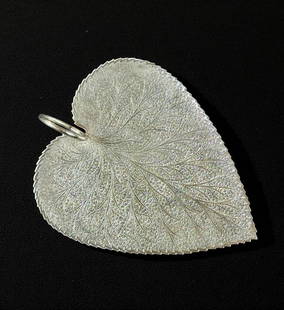 A Fine Magnificent Kashmir Sterling Silver Tray Leaf Form, 19th Century: ***DUE TO THIS LOT BEING SILVER IT MUST BE PAID VIA BANK WIRE TRANSFER OR CERTIFIED CHECK.*** Magnificent and finest chase work known to exist. This Kashmir fine higher than sterling solid silver