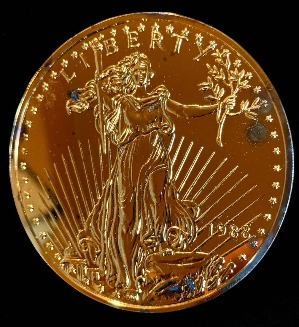 A Pristine Ungraded Washington Mint 1988 Gold Eagle Coin EP .999, 8Oz Silver (1 of 2)