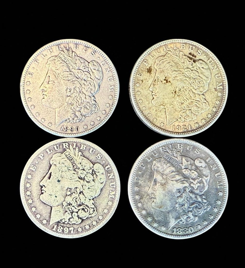 A Grouping Of 4 Morgan Silver Dollars Various Dates, Ungraded (1 of 2)