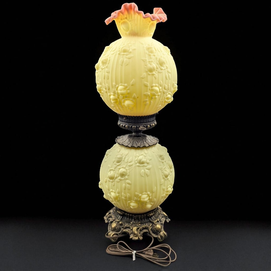 Vintage Fenton Burmese Cabbage Rose Custard Glass Lamp: Vintage Fenton Burmese Cabbage Rose Custard Glass Lamp. Measures approx. 29" X 10". Please copy and paste the URL link below to review our Terms and Conditions for bidding, payment, shipp