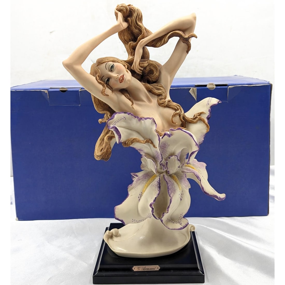 Giuseppe Armani Figurine: 1990 "Awaking" 591C In Original Box, Hand Signed by Attilio Vezzosi: Giuseppe Armani Figurine: 1990 "Awaking" 591C In Original Box, Hand Signed by Attilio Vezzosi. Box measures approx. 10" X 16 1/2" X 9". Please copy and paste the URL link below to review