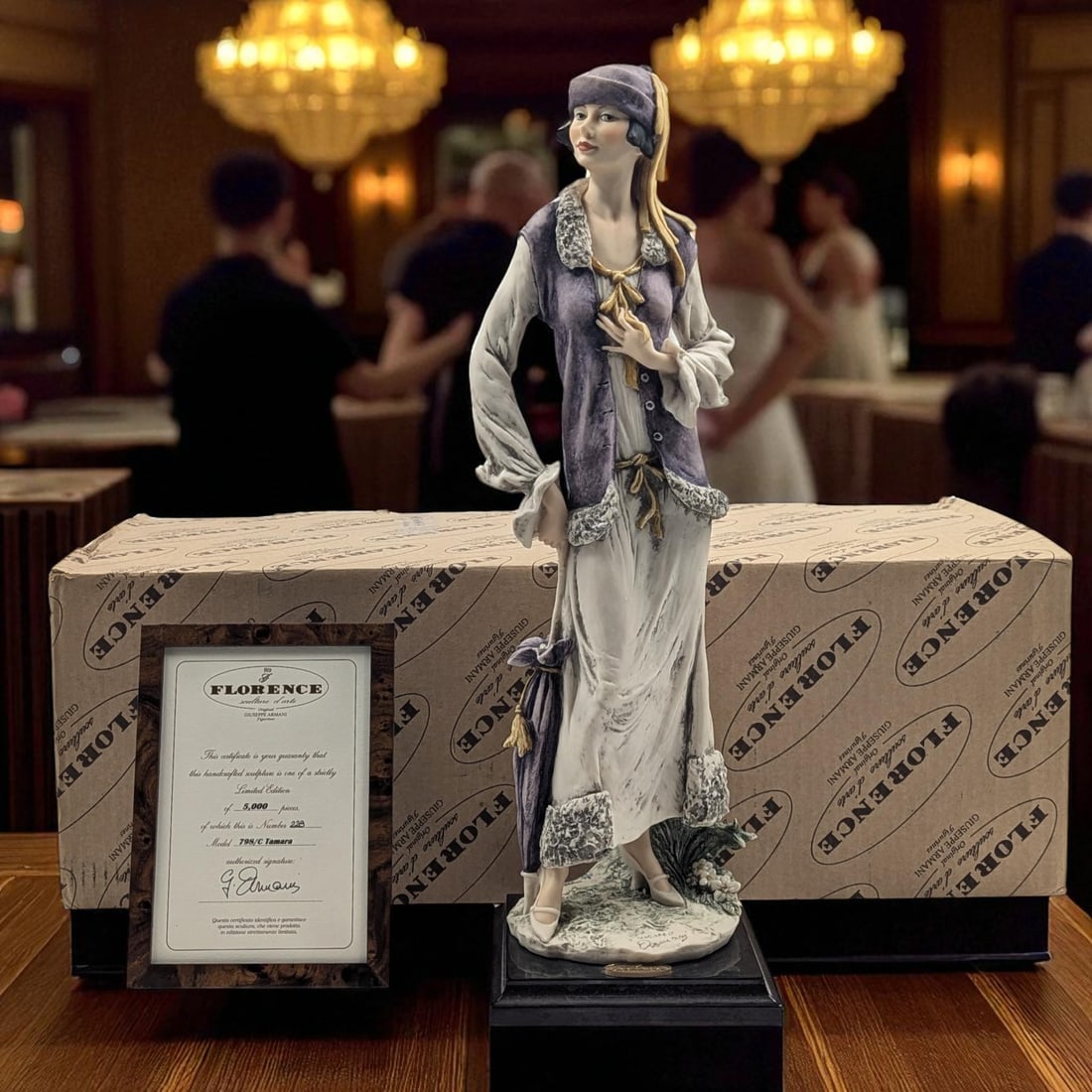 Giuseppe Armani Figurine: Limited Ed. 228/5000 "Tamara" 798C With COA And Original Box: Giuseppe Armani Figurine: Limited Ed. 228/5000 "Tamara" 798C With COA And Original Box. Box measures approx. 10" X 22" X 7 1/2". PLEASE NOTE, there is a decent chip on the hat, please see pics.