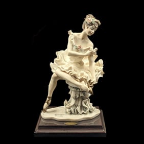 Giuseppe Armani Figurine: "Irina" 817F With Original Box