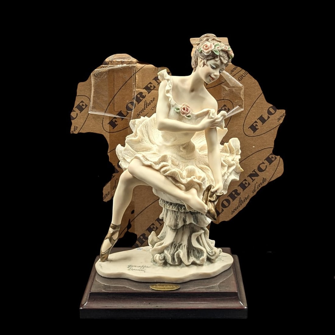 Giuseppe Armani Figurine: Bittersweet #528c. Depicts A