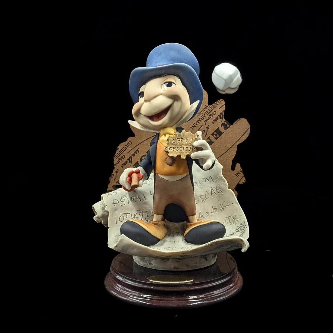 Giuseppe Armani Figurine: Walt Disney's "Jiminy Cricket" 379C  With Original Box (1 of 12)