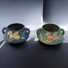 Pair Of Vintage Roseville Pottery Zephyr Lily Open Sugar Bowls