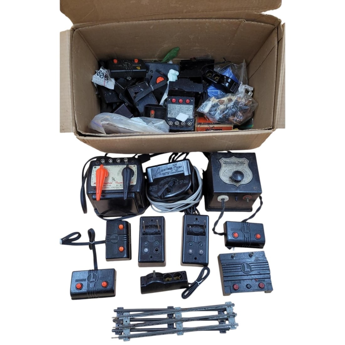 Vintage Lionel And American Flyer Transformers, Switches, And Misc. Parts (1 of 8)