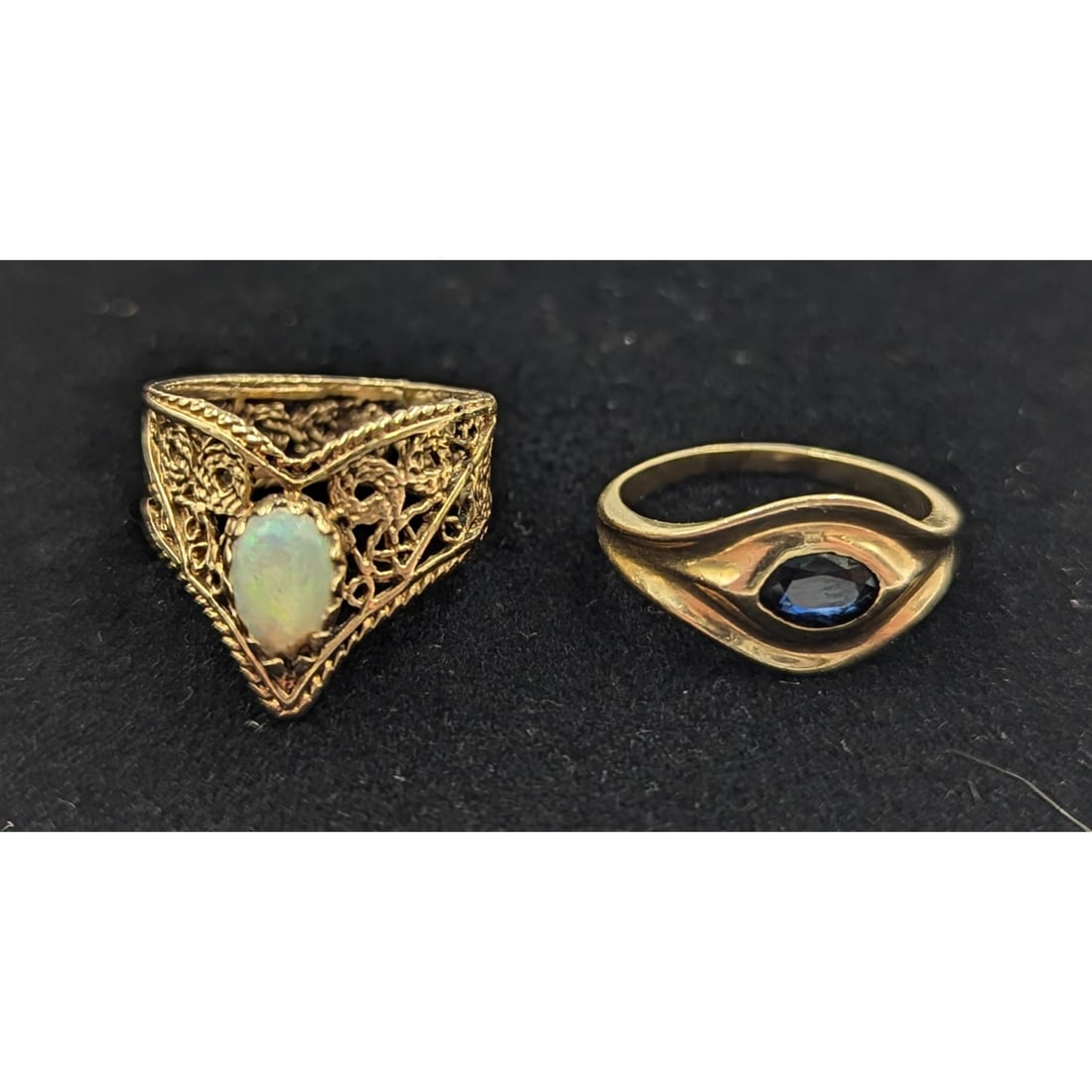 A Pair Of Beautiful 14K Gold Women's Rings, Size 6 And 6 1/2, 3.43g And 3.95g, Opal And Sapphire (1 of 17)