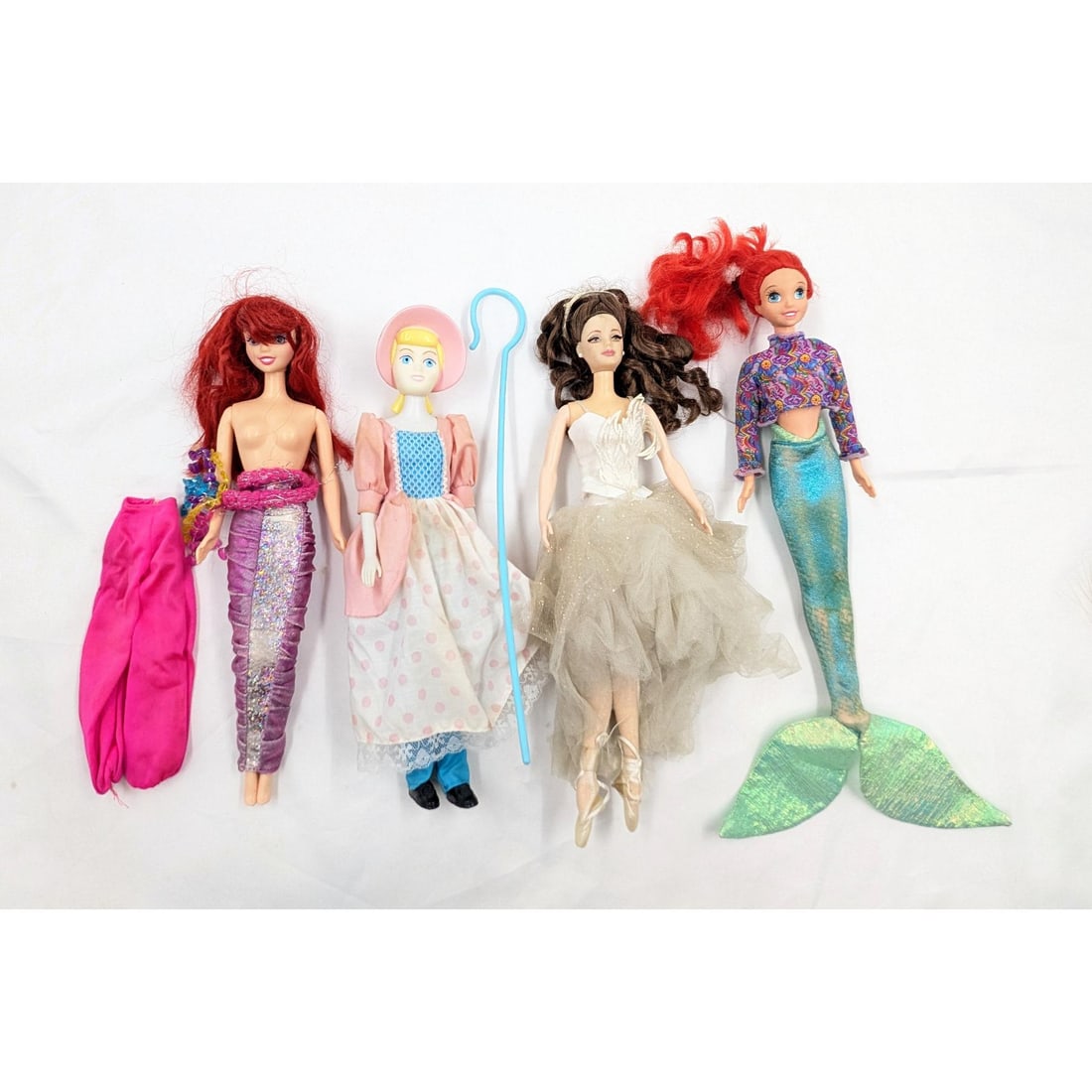 Lot Of 4 Vintage Mattel Barbie Dolls, Three Disney And Swan Ballerina (1 of 20)