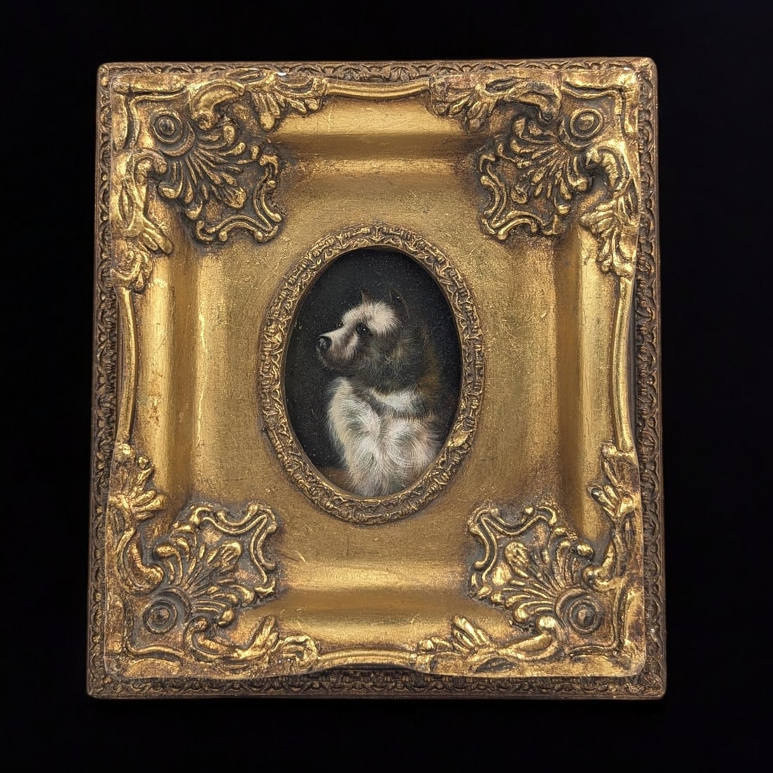 Small Antique Oil On Panel Painting Of A Dog With A Beautiful Gilt Frame, Possibly Victorian (1 of 11)