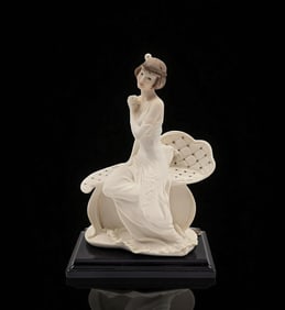 Giuseppe Armani Figurine: "Mae" 1419F With Original Box