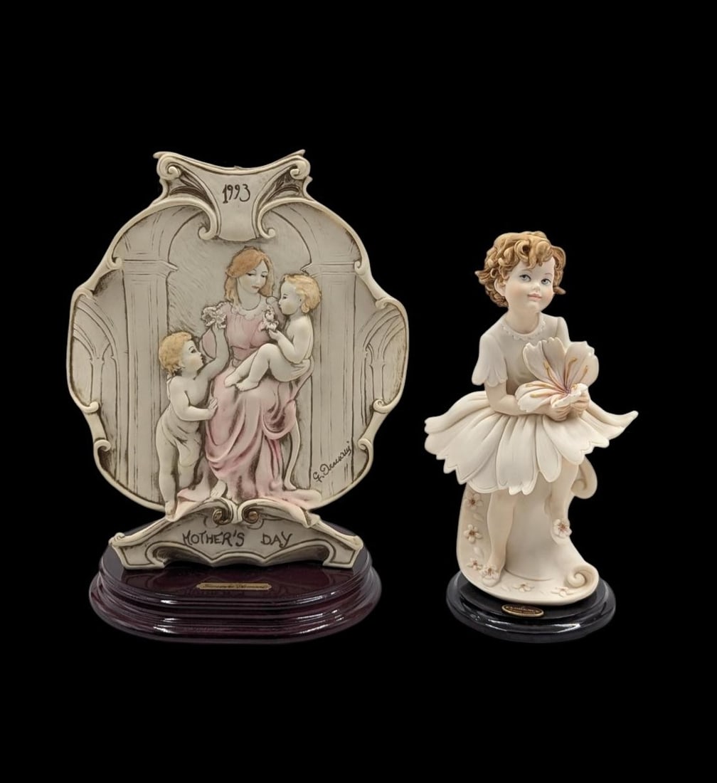 Giuseppe Armani Figurines: Pair Of Mother's Day Pieces, 2002 "Blossom" 1541C And 1993 Plaque 899C (1 of 18)