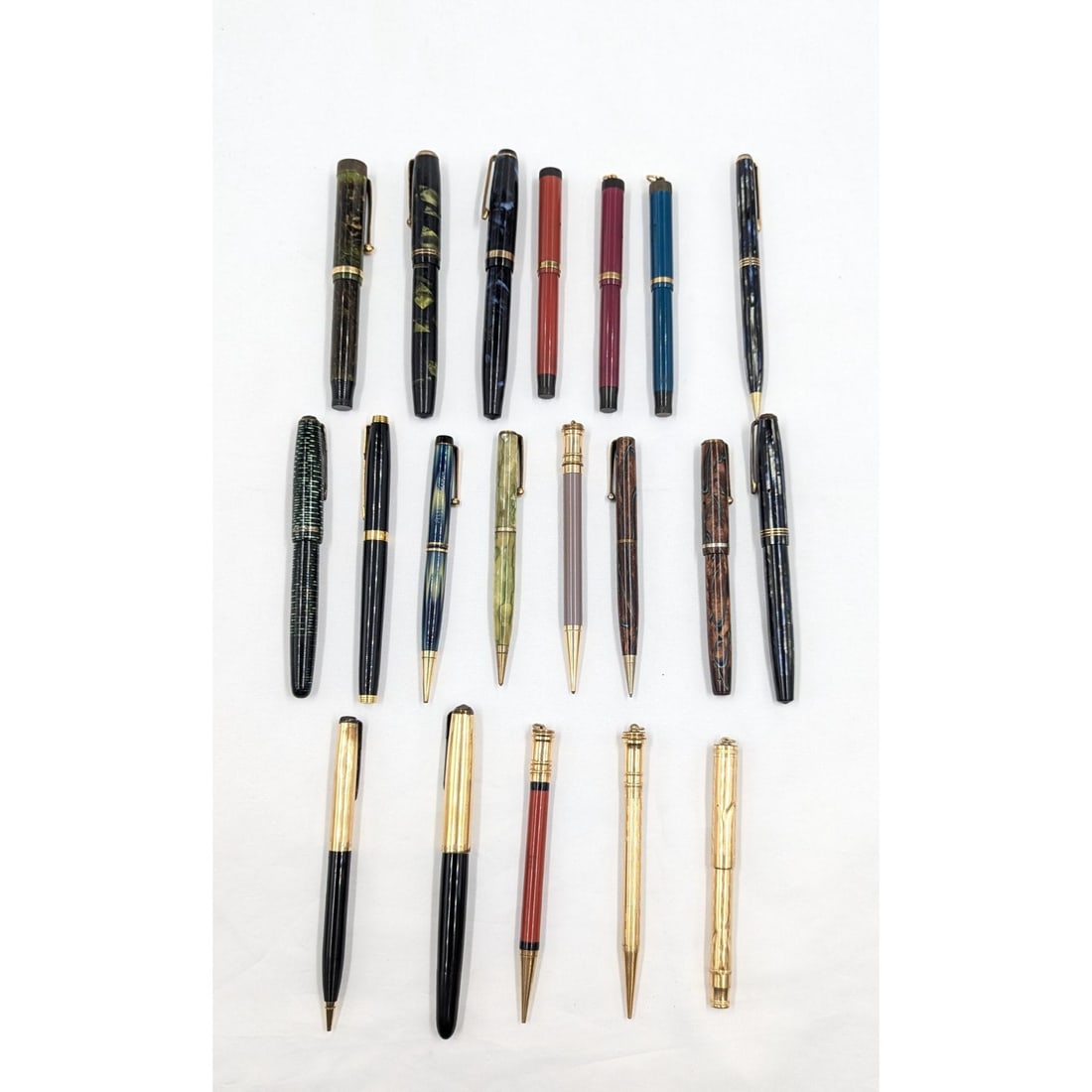 Large Lot Of Vintage Parker Fountain Pens And Mechanical Pencils, Used Condition, 20 Pens Total (1 of 15)