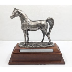 Large 2021 Unsigned US National Champion Horse Trophy