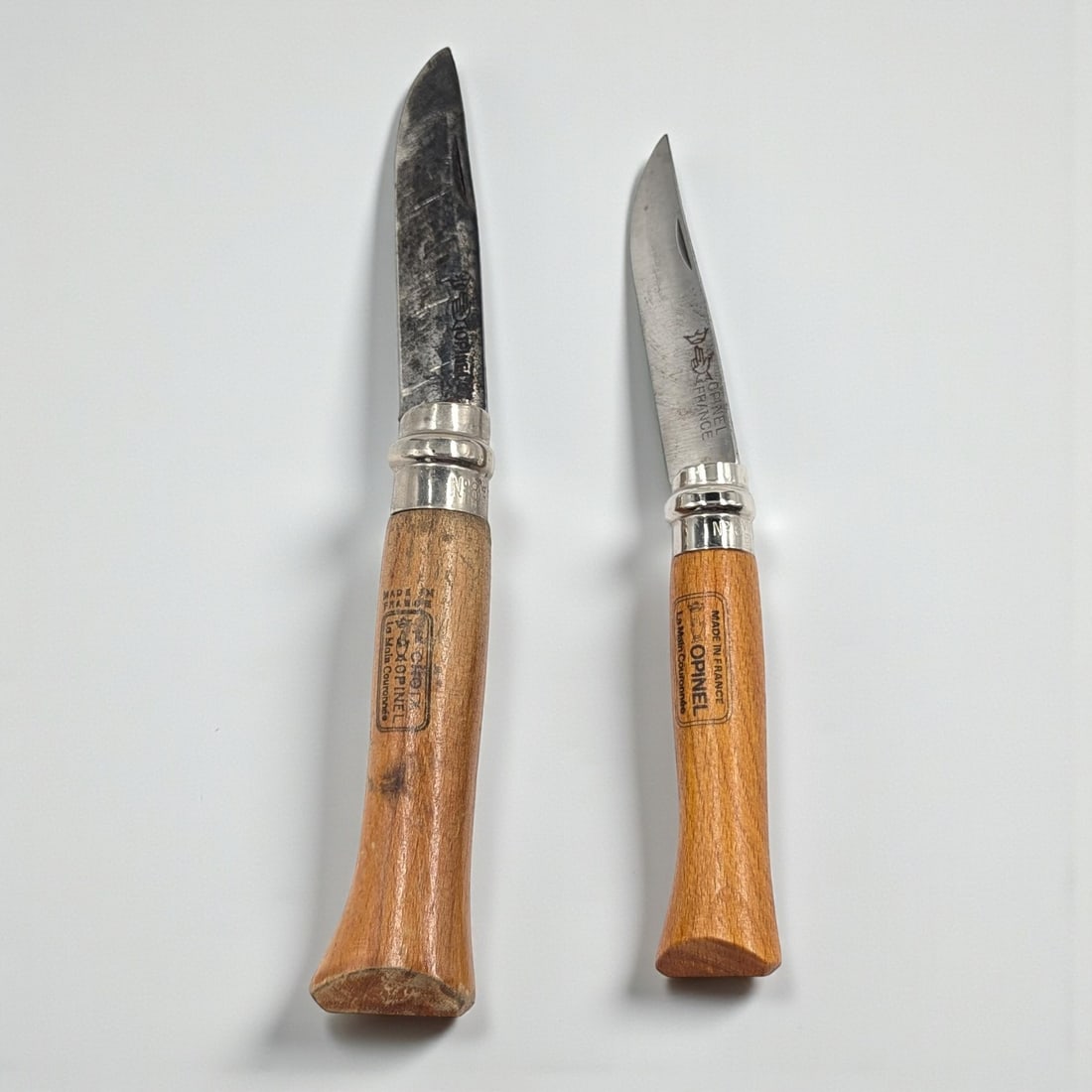 Pair Of Vintage French Choix Opinel Folding Pocket Knives With Carved Wooden Handles, No. 6 & No. 8 (1 of 13)
